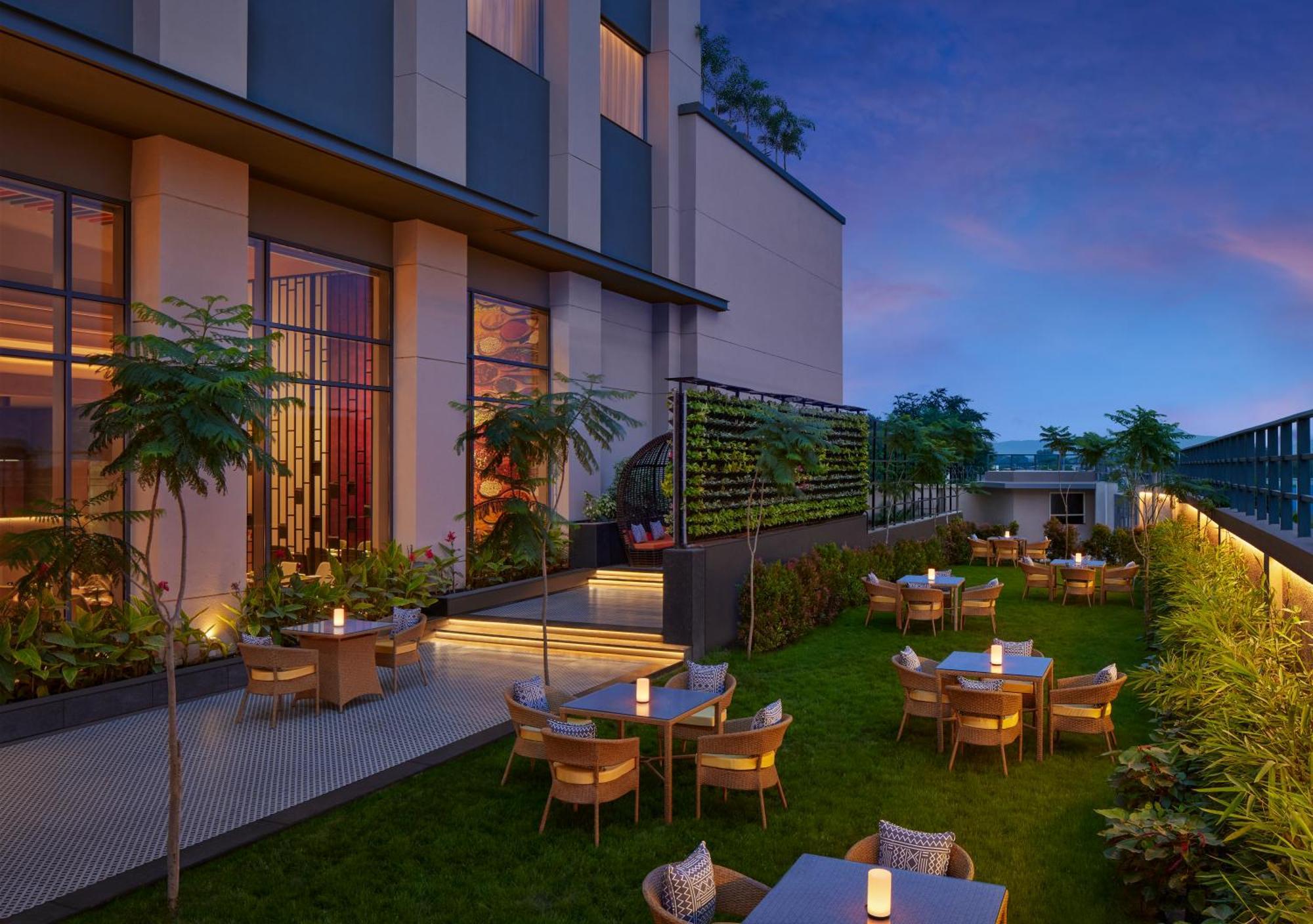 Hyatt Place Aurangabad Airport Exterior foto